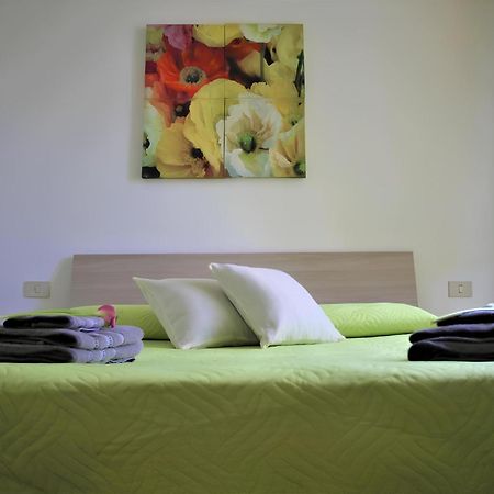 Home & Breakfast La Madonnina 013136-Cni-00001 Lurago dʼErba Εξωτερικό φωτογραφία