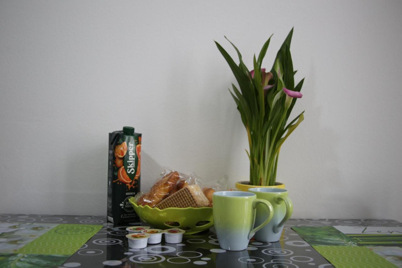 Home & Breakfast La Madonnina 013136-Cni-00001 Lurago dʼErba Εξωτερικό φωτογραφία